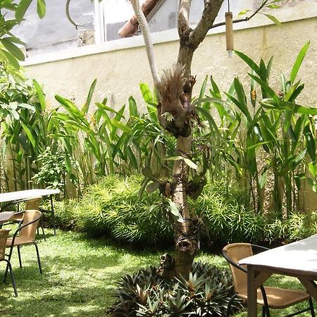 Sugiras Living Hotel Denpasar  Exterior photo