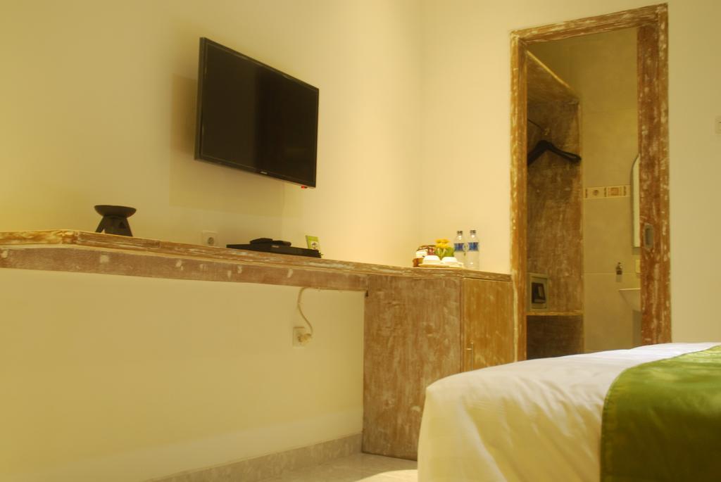 Sugiras Living Hotel Denpasar  Exterior photo