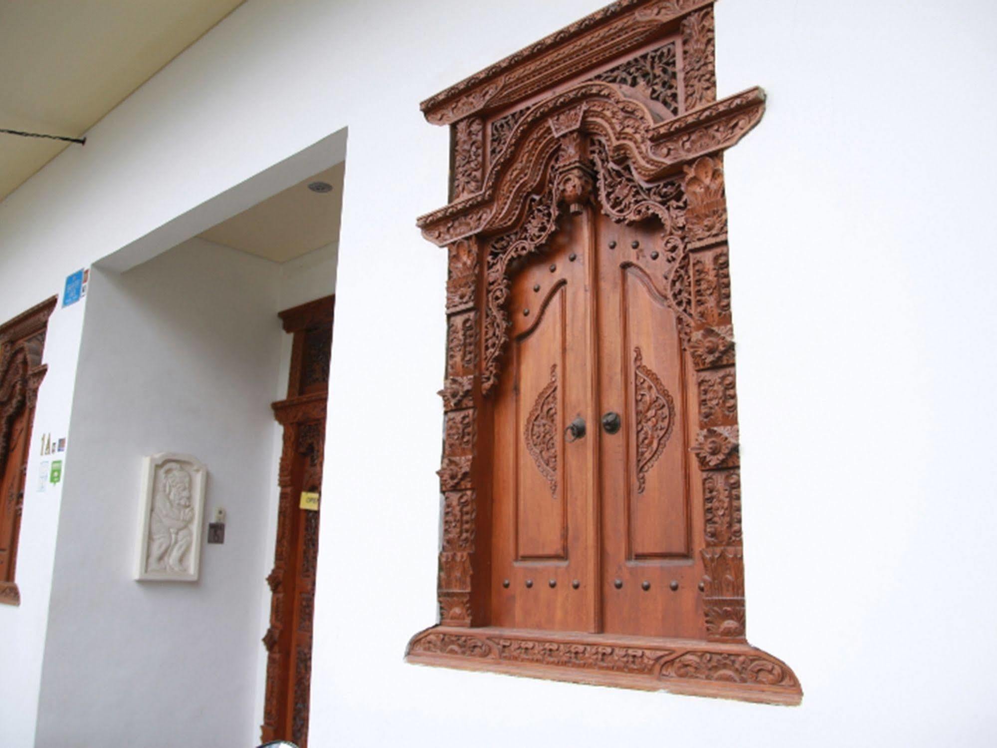 Sugiras Living Hotel Denpasar  Exterior photo