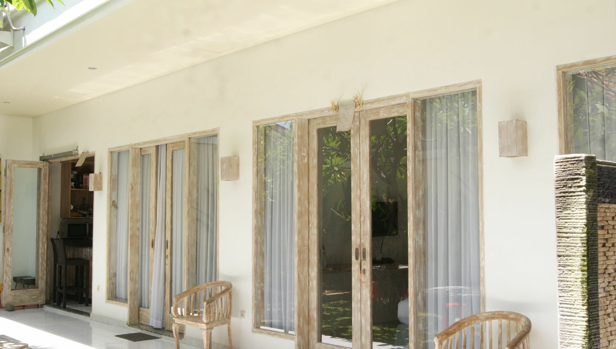 Sugiras Living Hotel Denpasar  Exterior photo