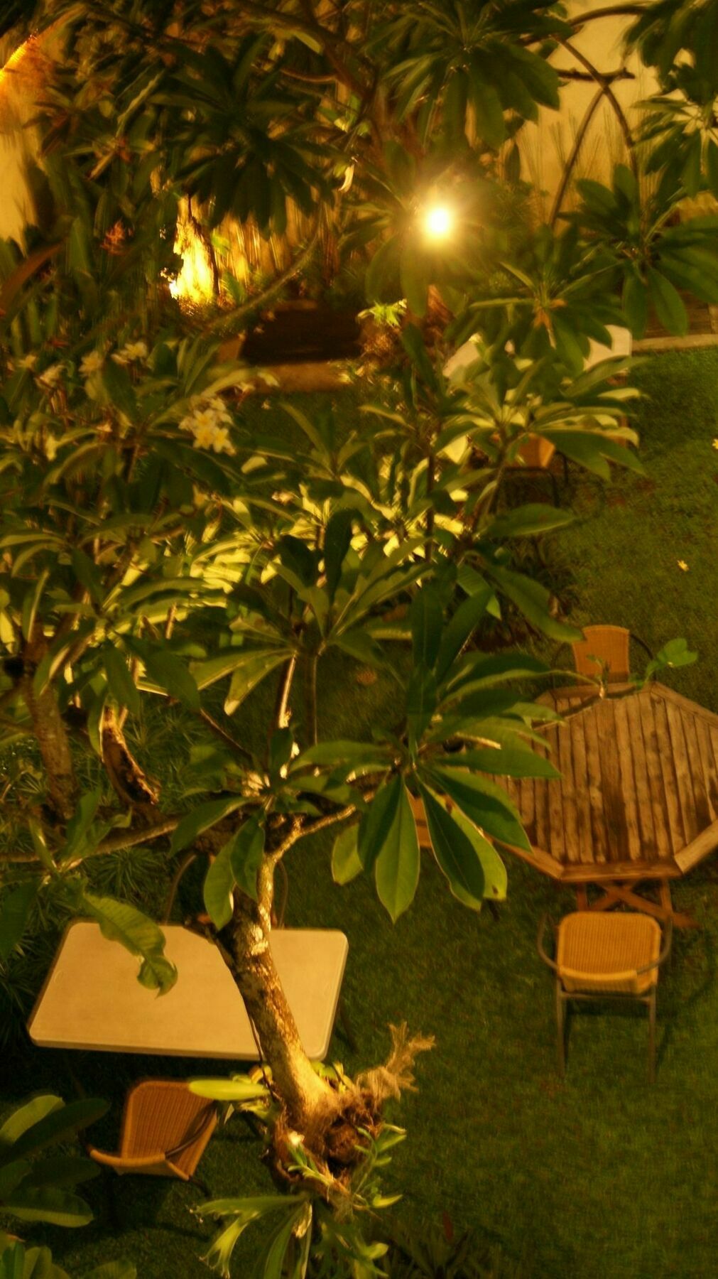 Sugiras Living Hotel Denpasar  Exterior photo
