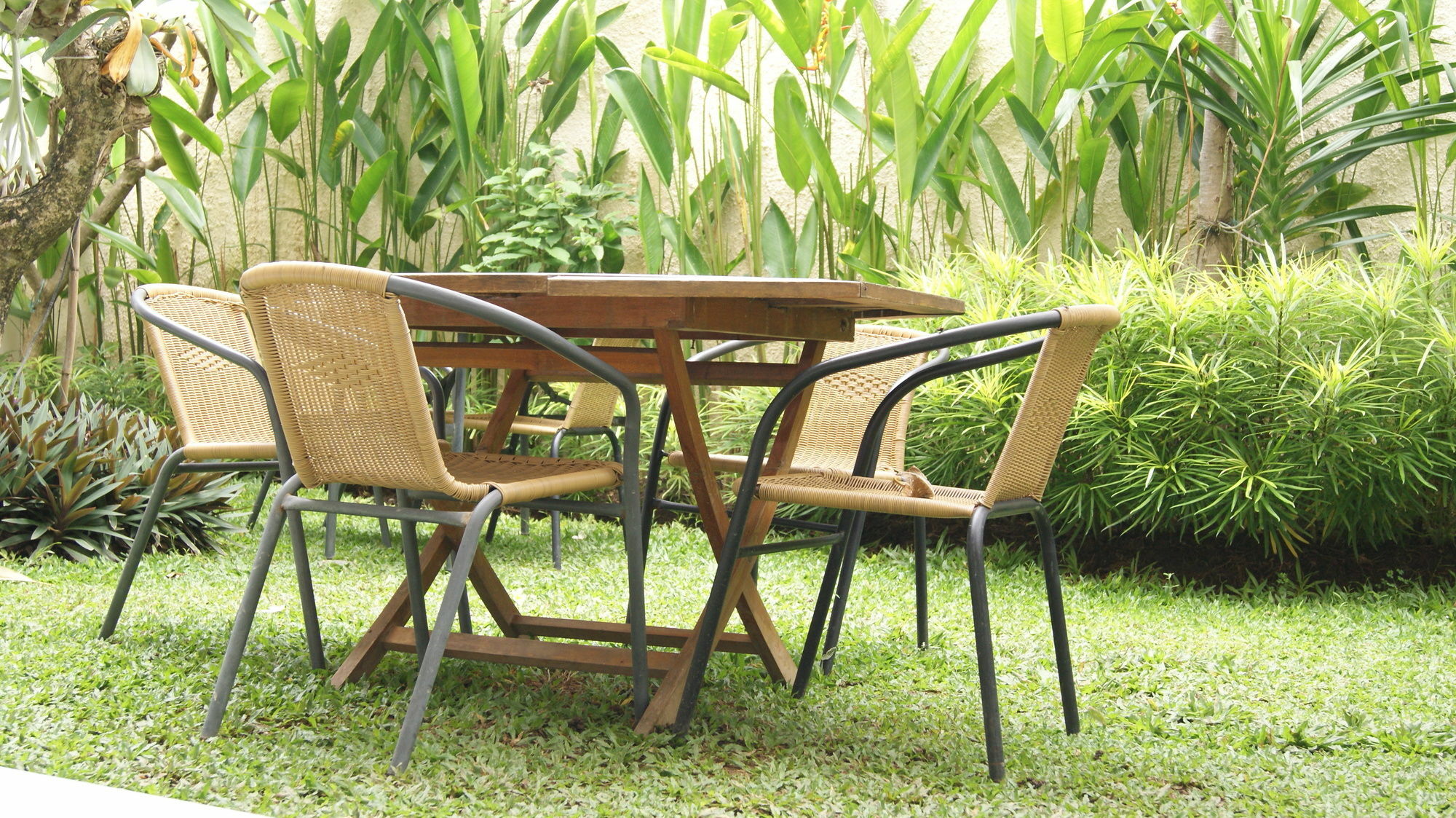 Sugiras Living Hotel Denpasar  Exterior photo